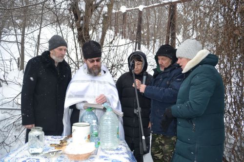 В Печищах отметили Крещение фольклором, соблюдая традиционные обряды