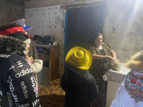 В Введенской Слободе прошли новогодние колядки с детьми
