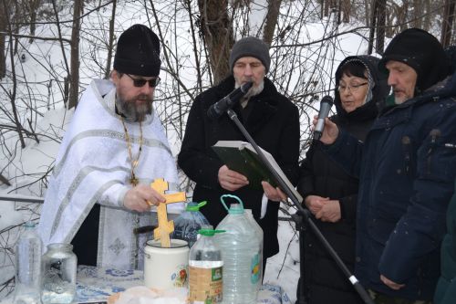 В Печищах отметили Крещение фольклором, соблюдая традиционные обряды