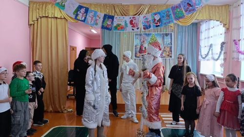 Югары Ослан мәктәбендә тылсымлы тамаша үткәрделәр