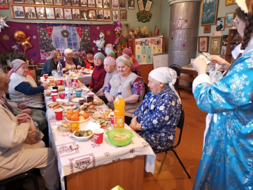 Кызыл Байракта үткән елны бергәләп озаттылар