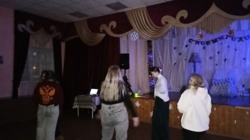 Новогодняя дискотека для молодежи прошла в Кильдееве