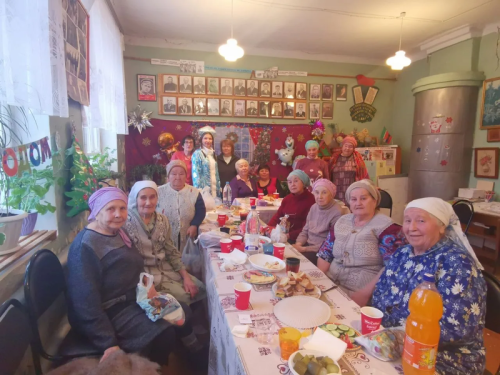 Кызыл Байракта үткән елны бергәләп озаттылар