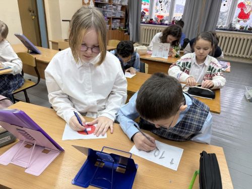 Юные инспекторы в Набережных Морквашах повторили правила ПДД