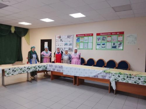 Жители деревни им.Вахитова приготовили домашнюю лапшу для солдат