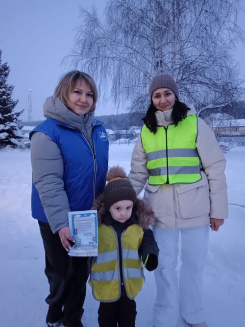 Верхнеуслонские дошколята провели акцию за безопасность на дороге
