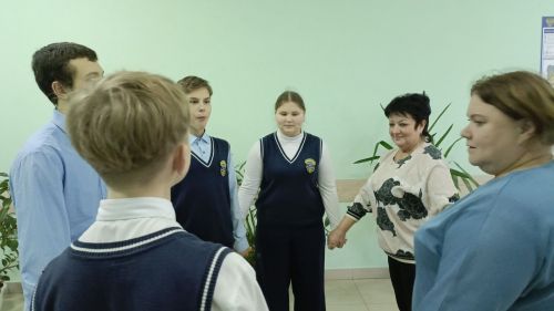 В Кильдееве отметили Международный день объятий игровой программой