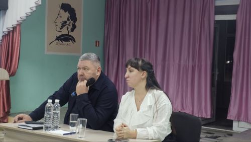Глава Верхнеуслонского района ответил на вопросы родителей и педагогов