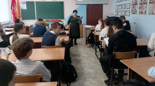 Библиотекари провели для гимназистов литературный час о Тукае