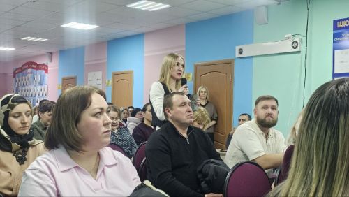 Глава Верхнеуслонского района ответил на вопросы родителей и педагогов
