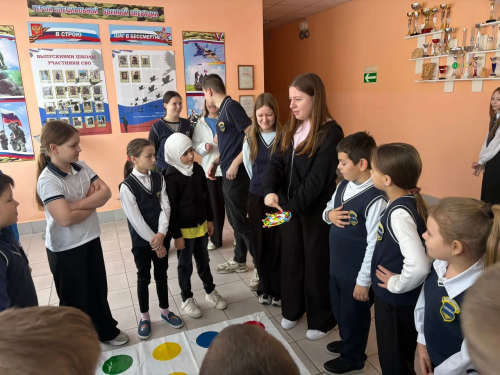 Макылда буыннар аша балачакка сәяхәт кылдылар