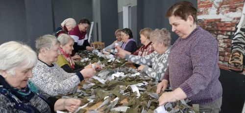 Серебряные волонтёры Верхнего Услона отправили новую посылку на фронт