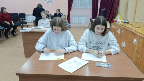 Мастер-класс по лепке макета храма прошёл в Кильдеевском СДК