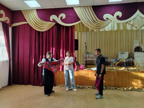 Кильдеевские дети поиграли в осенние игры и конкурсы