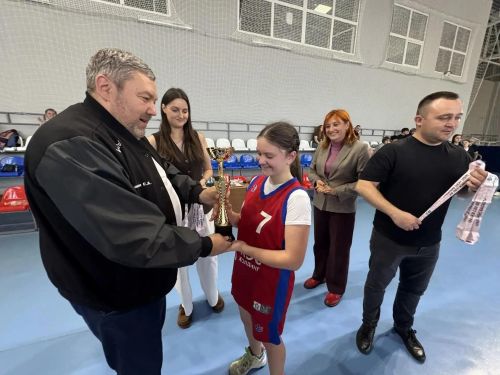Баскетболистки из Макулова представят район на уровне республики