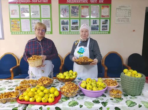 Вахит авылы халкы үзебезнекеләрне ташламый