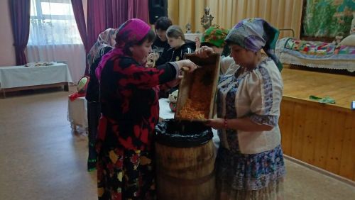 Кильдеевские школьники познакомились с народными традициями