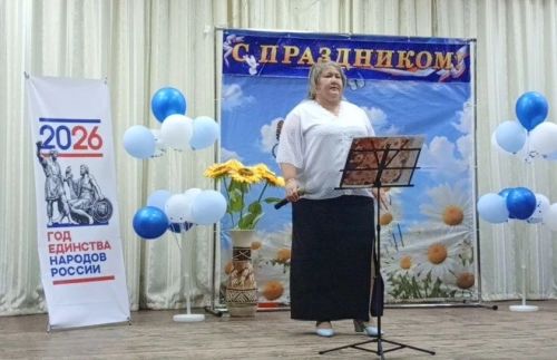 Макуловский СДК провел концерт «Жизни золотой листопад»