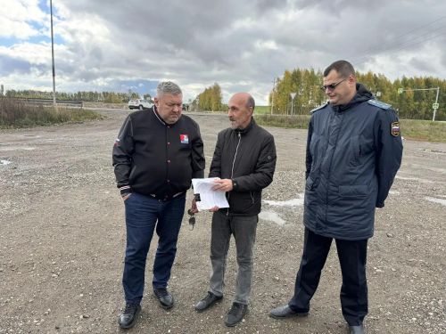 Глава Верхнеуслонского района потребовал убрать незаконные объекты на трассе