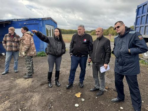 Глава Верхнеуслонского района потребовал убрать незаконные объекты на трассе