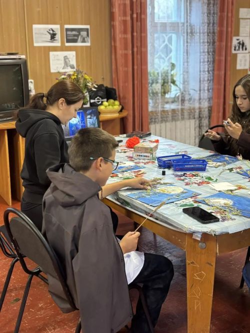 Татар Борнашы балалары панно ясау белән шөгыльләнделәр