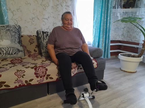 «Зарядка для долголетия» помогает пенсионерам района