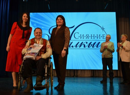 «Балкыш» - день второй: возраст для творчества - не помеха