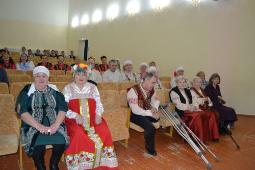 «Балкыш» - день второй: возраст для творчества - не помеха