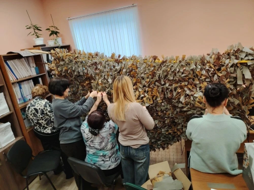 Авыл хуҗалыгы белгечләре МХО сугышчыларына бәйрәм бүләкләре әзерләделәр