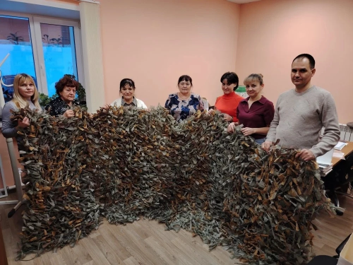 Авыл хуҗалыгы белгечләре МХО сугышчыларына бәйрәм бүләкләре әзерләделәр