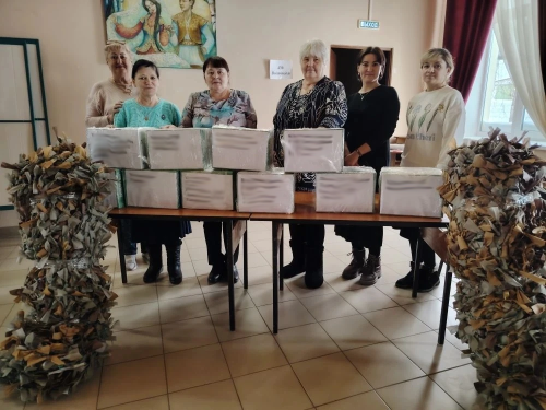 Авыл хуҗалыгы белгечләре МХО сугышчыларына бәйрәм бүләкләре әзерләделәр