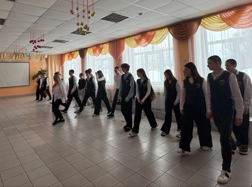 Танцевальный движ в Макулове