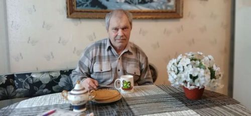 Соцработники поздравили подопечных с Днем защитника Отечества