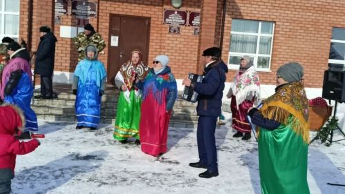 Масленицу в Кильдееве проводили с блинами, играми и сожжением чучела
