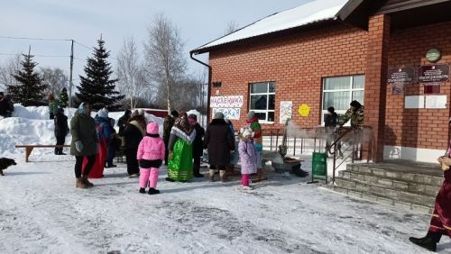 Масленицу в Кильдееве проводили с блинами, играми и сожжением чучела