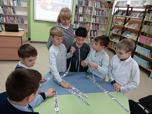 Фольклорная радуга: детям рассказали о традициях народов России