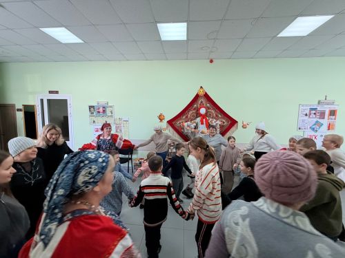 Широкая Масленица в Майдане объединила село хороводом и блинами