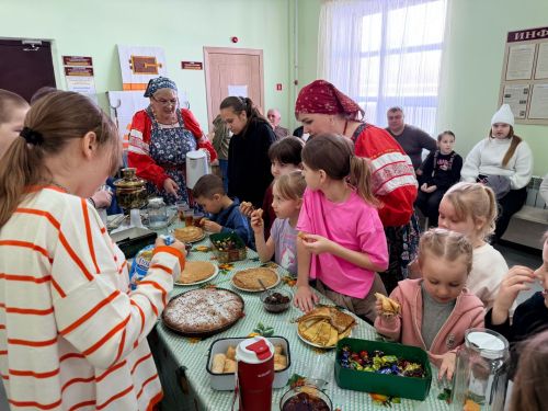 Широкая Масленица в Майдане объединила село хороводом и блинами