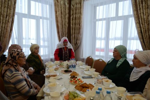 «Их сердца излучают свет»: в Верхнем Услоне прошел благотворительный ифтар