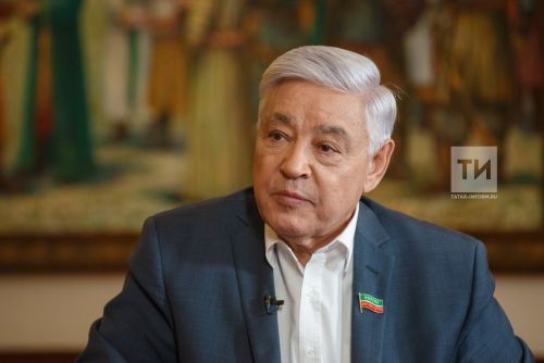 Фарид Мухаметшин поздравил татарстанцев с Днем герба республики