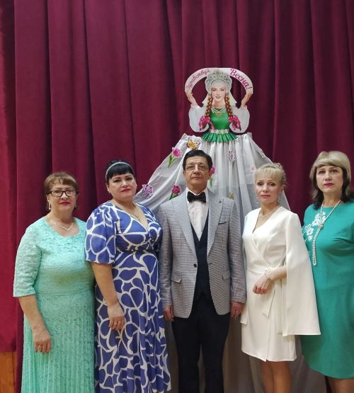 Как в Шеланге прошел киноконцерт в честь весеннего праздника