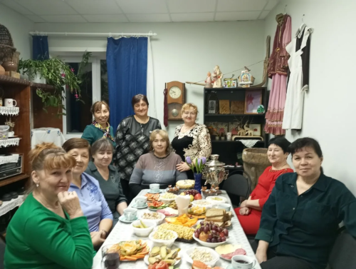 Мәмәтхуҗа хатын-кызлар «Мин сиңа лаләләр бүләк итәм...» бәйгесендә катнашты