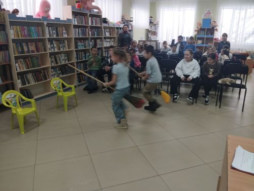 Балалар китапханәсендә Александр Роу иҗатына багышлан квиз-уен узды