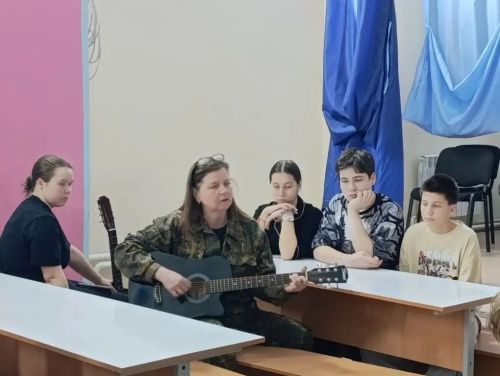 В Верхнем Услоне прошел душевный вечер знакомства участников «Вахты памяти»
