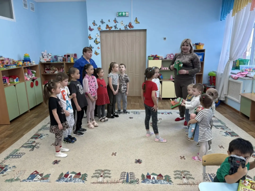 «Каенкай» балалары игелекле акциягә кушылдылар
