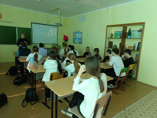 Укучылар Россия Федерациясе Кораллы Көчләре тарихы белән таныштылар