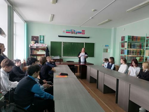 Верхнеуслонским школьникам рассказали о Крымской весне в преддверии 18 марта