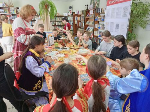 В Макулове встретили весну сразу двумя народными праздниками