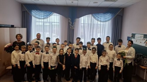 Весна в нотах: в школе искусств прошёл концерт класса семьи педагогов Киреевых