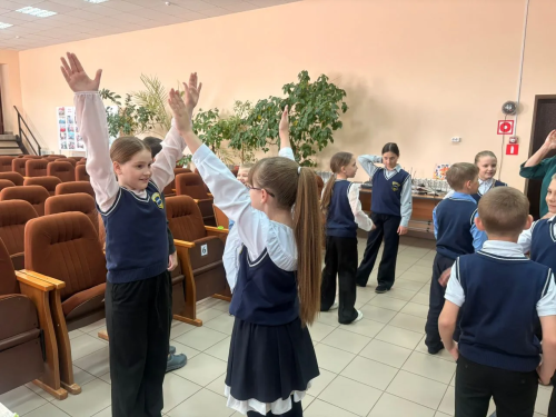 Макылда Бөтендөнья театр көнендә балалар талантларын күрсәттеләр